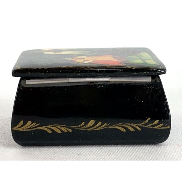 Russian Hand Painted Lacquer Trinket Box Angel Knight Small 2 x 1.5 x 1" Vtg - Picture 6 of 8